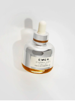 Emily from Emmy Lou Styles shares Ever Skin's Overnight Facial Oil that helps fight visible signs of aging.