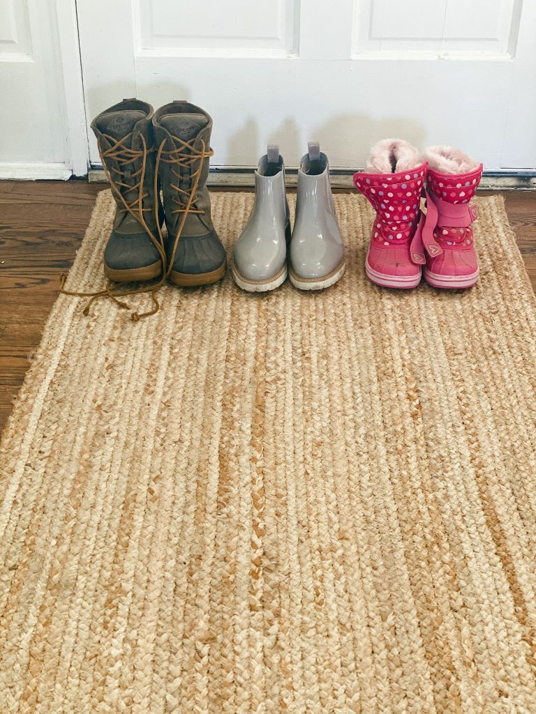 How to keep floors clean in the wintertime